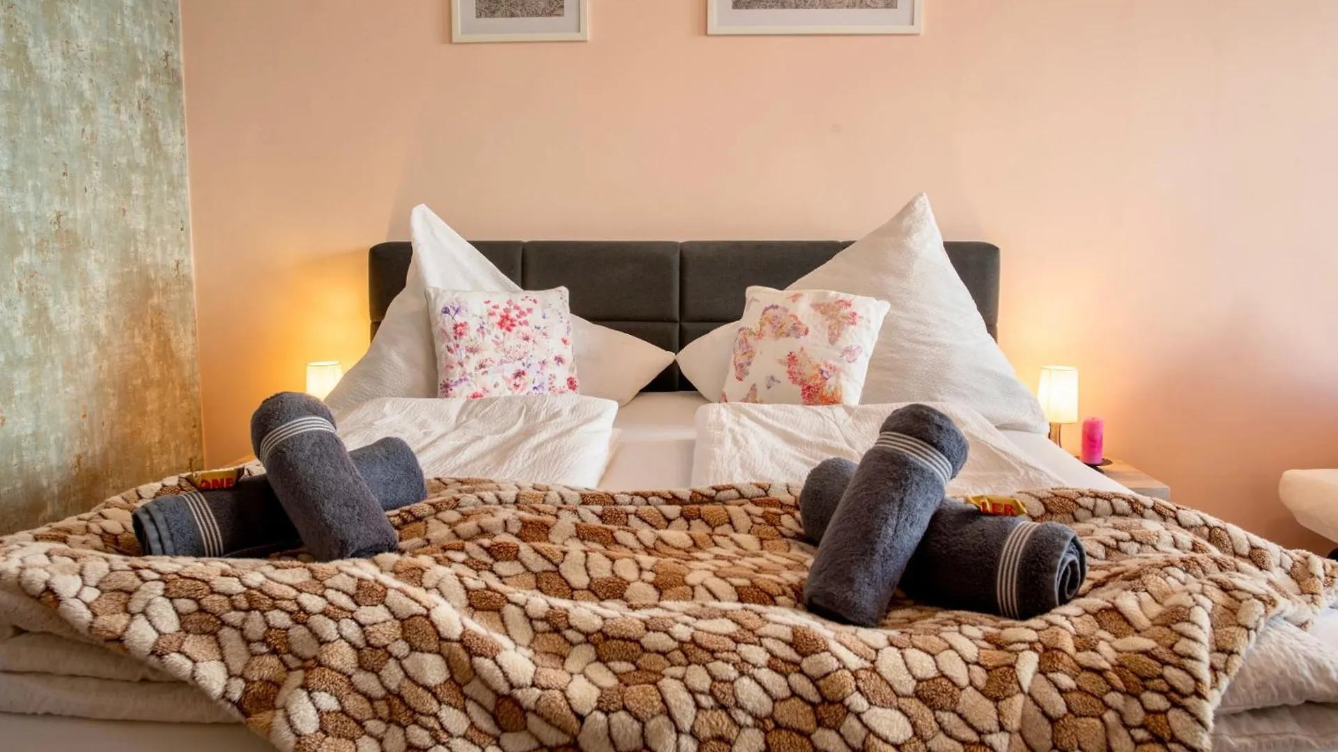 Apartman Stylishly Colorful & Central In Wien - Wifi Ausztria